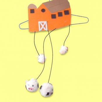 Cómo hacer un móvil decorativo de granja de animales