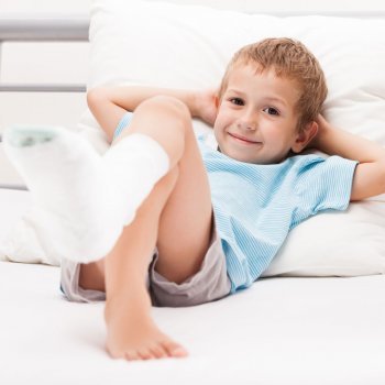 Cuando el niño se fractura el dedo del pie