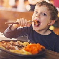 Alimentos beneficiosos y perjudiciales para niños TDAH