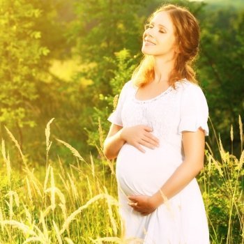 Cómo estimular los sentidos del bebé desde el útero