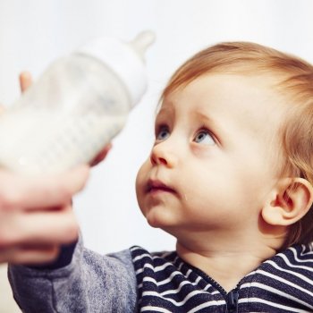 Método Kassing para alimentar al bebé con biberón