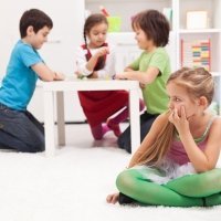 Niños con problemas para hacer amigos