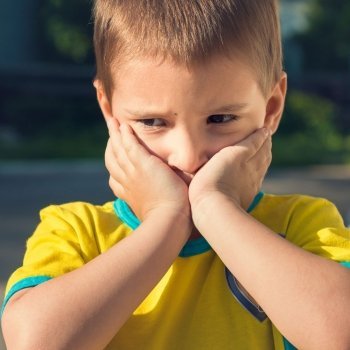 Enseñar al niño a reconocer sus fallos y defectos