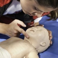 ¡La lengua no se traga! Errores de primeros auxilios a los niños