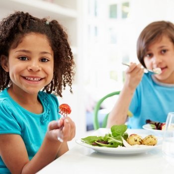Consejos para introducir el mindful eating en los niños