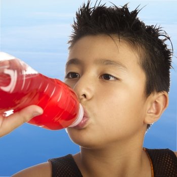 Peligros de las bebidas energéticas para niños