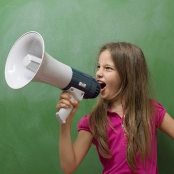 Técnicas para enseñar a los niños a hablar bajito