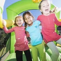 Los peligros de los castillos hinchables para los niños