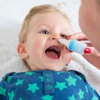 8 errores frecuentes al realizar un lavado nasal al niño