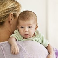 Qué hacer cuando mi bebé se atraganta al mamar