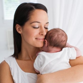 Rutina de belleza para madres primerizas