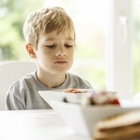 Si mi hijo come poco... ¿crecerá poco?