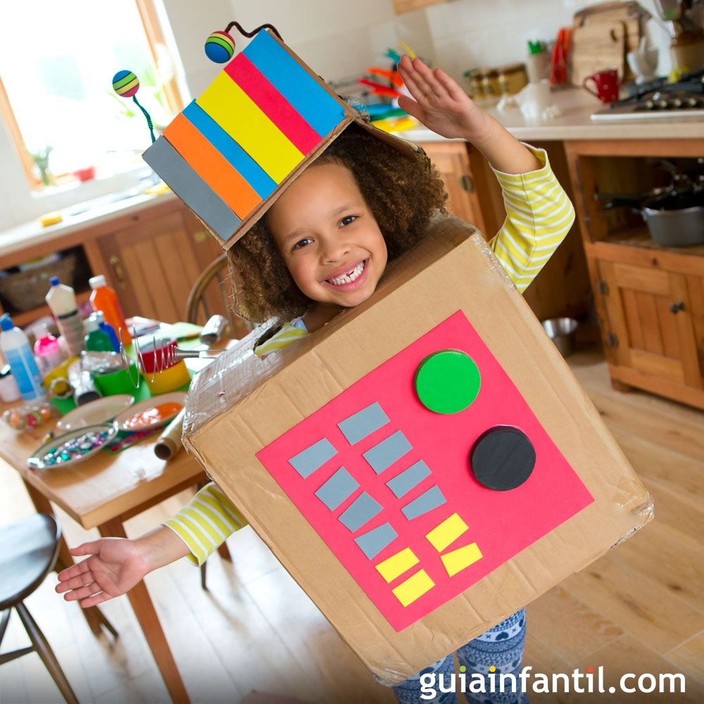 Juegos con cajas de cartón para estimular la imaginación de los niños
