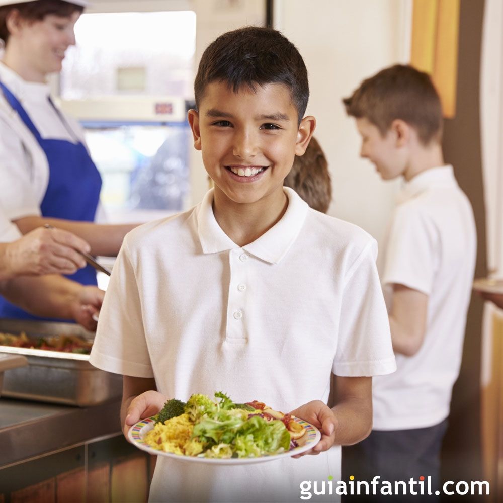 Escudriñar filete Colaborar con Comer en casa o en el comedor escolar, ¿qué es mejor para los niños?