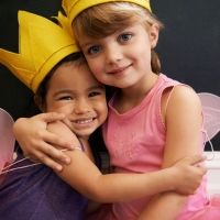 Cómo enseñar al niño a ser un buen amigo
