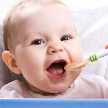 Alimentos para la cena del bebé que favorecen su descanso