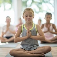 10 posturas de yoga para niños