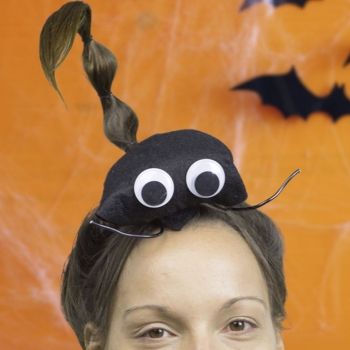 Peinado de escorpión para el disfraz de Halloween de tu hija