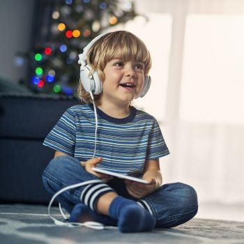 Amigos y enemigos de los oídos de los niños