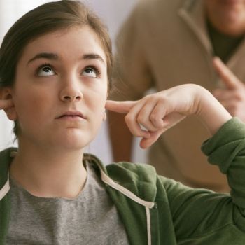 Niños que provocan a sus padres