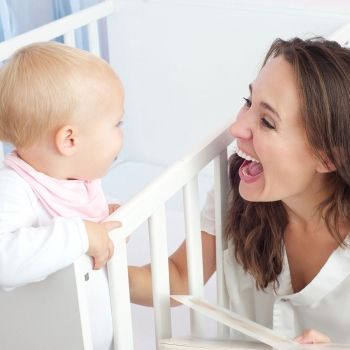 Ventajas de que el bebé te mire cuando le hablas