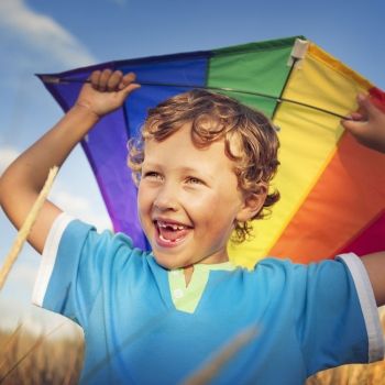 Propuestas de juegos infantiles para días de viento y aire