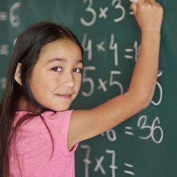 Cómo crear una tabla de Pitágoras para enseñar a multiplicar a los niños