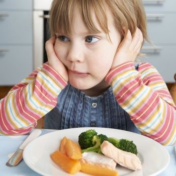 Consejos útiles para introducir el pescado en la dieta infantil
