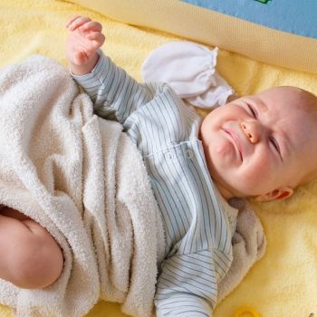 Síndrome de la cuna con pinchos