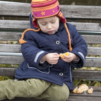 Conoce las frutas de invierno para que los niños coman sano