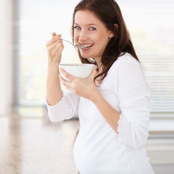 La quinoa en el embarazo y la lactancia: beneficios y peligros