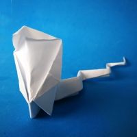 Cobra de origami. Papiroflexia divertida para hacer con niños