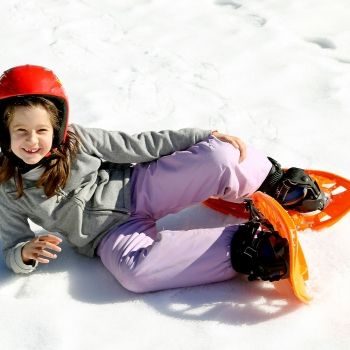 Beneficios de las raquetas de nieve para los niños