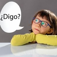 Cómo enseñar a los niños con autismo la diferencia entre decir y pensar