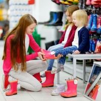 Mitos sobre los zapatos y los pies de los niños