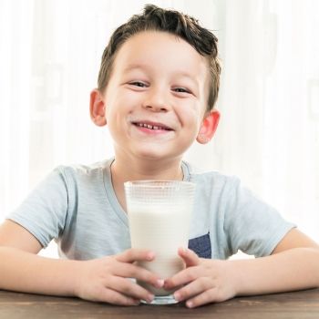 Alimentos de origen animal imprescindibles en la dieta mediterránea para niños