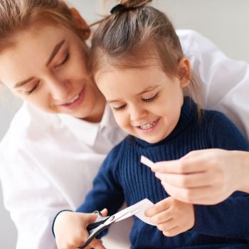 Los excelentes beneficios de aprender a recortar para los niños