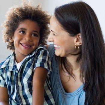 Madre Capricornio e hijo Acuario