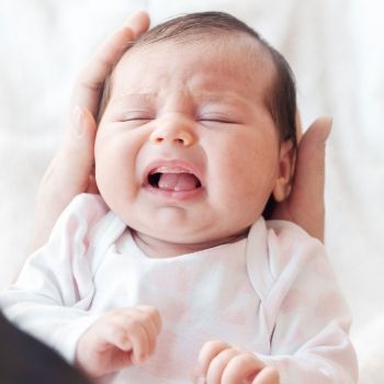 Soluciones infalibles para calmar a un bebé que llora mucho