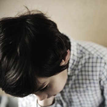 Niño con Asperger escribe y publica un libro