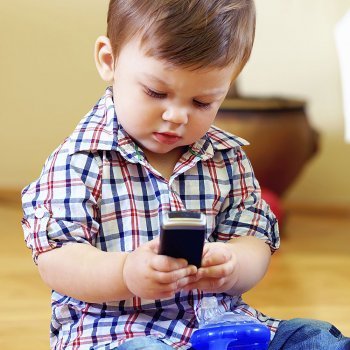 El uso de smartphones provoca hiperactividad en niños - Jesús