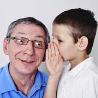 Los niños cuentan sus secretos y problemas a los abuelos