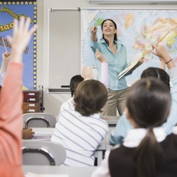 A los alumnos de ahora les cuesta más aprender y a estar quietos