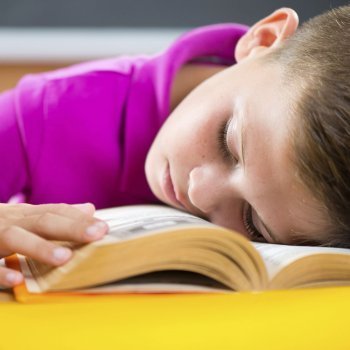 Niños que duermen mal es igual a niños nerviosos