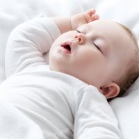 Mi bebé ronca. ¿Eso es normal?