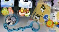 Accesorios para chupetes que conllevan riesgos para los bebés
