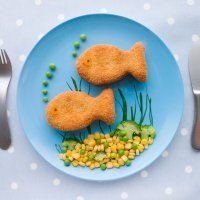 Cómo decorar los platos de comida de los niños