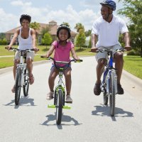 Cómo hacer un paseo a pie o en bicicleta con los niños