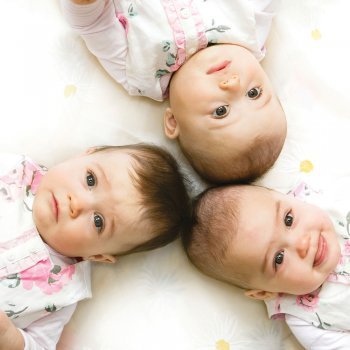 ¿Qué nombres darías a los bebés si tuvieras cuatrillizos?
