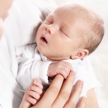 ¿Qué nombre le pongo al bebé? En qué se inspiran los padres